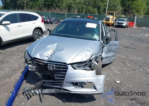 2015 Audi A3 2.0T Premium z USA, uszkodzony, nr VIN WAUBFGFF0F1062297